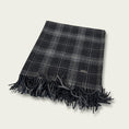 Carica l'immagine nel visualizzatore della galleria, Plaid “Dartmoor Mist”