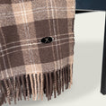Charger l'image dans la visionneuse de la galerie, Plaid “Cotswold Earth”