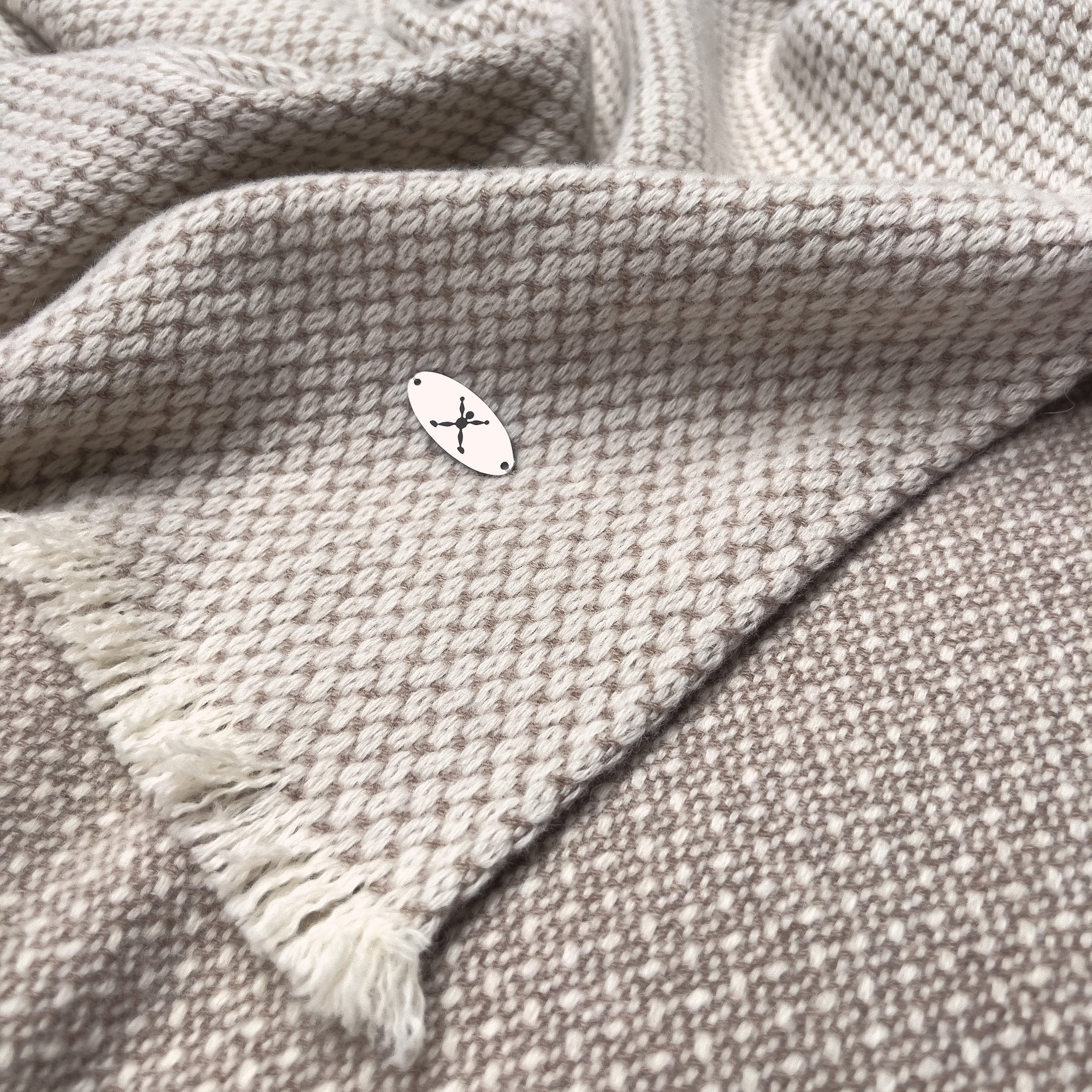 "Tierra Clara" Blanket